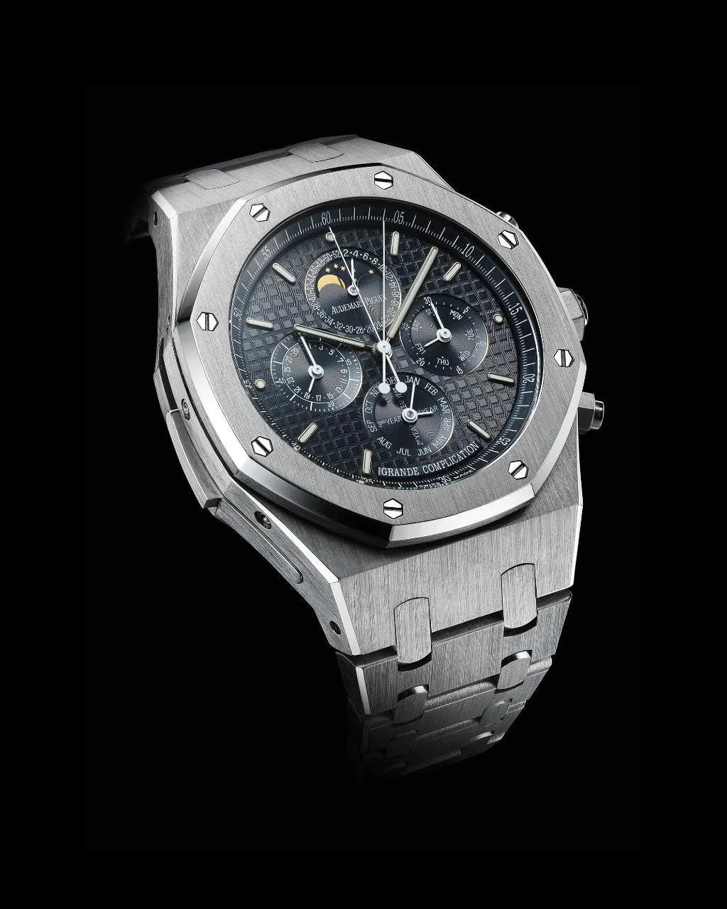 Close up of the Royal Oak Grande Complication wristwatch, reference 25865ST, 1997