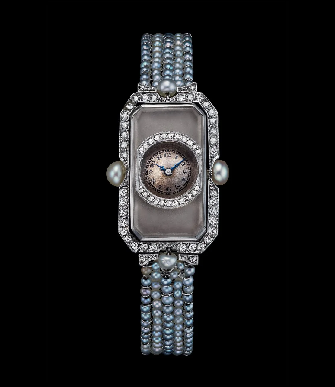 1918. Montre-bracelet Art déco.