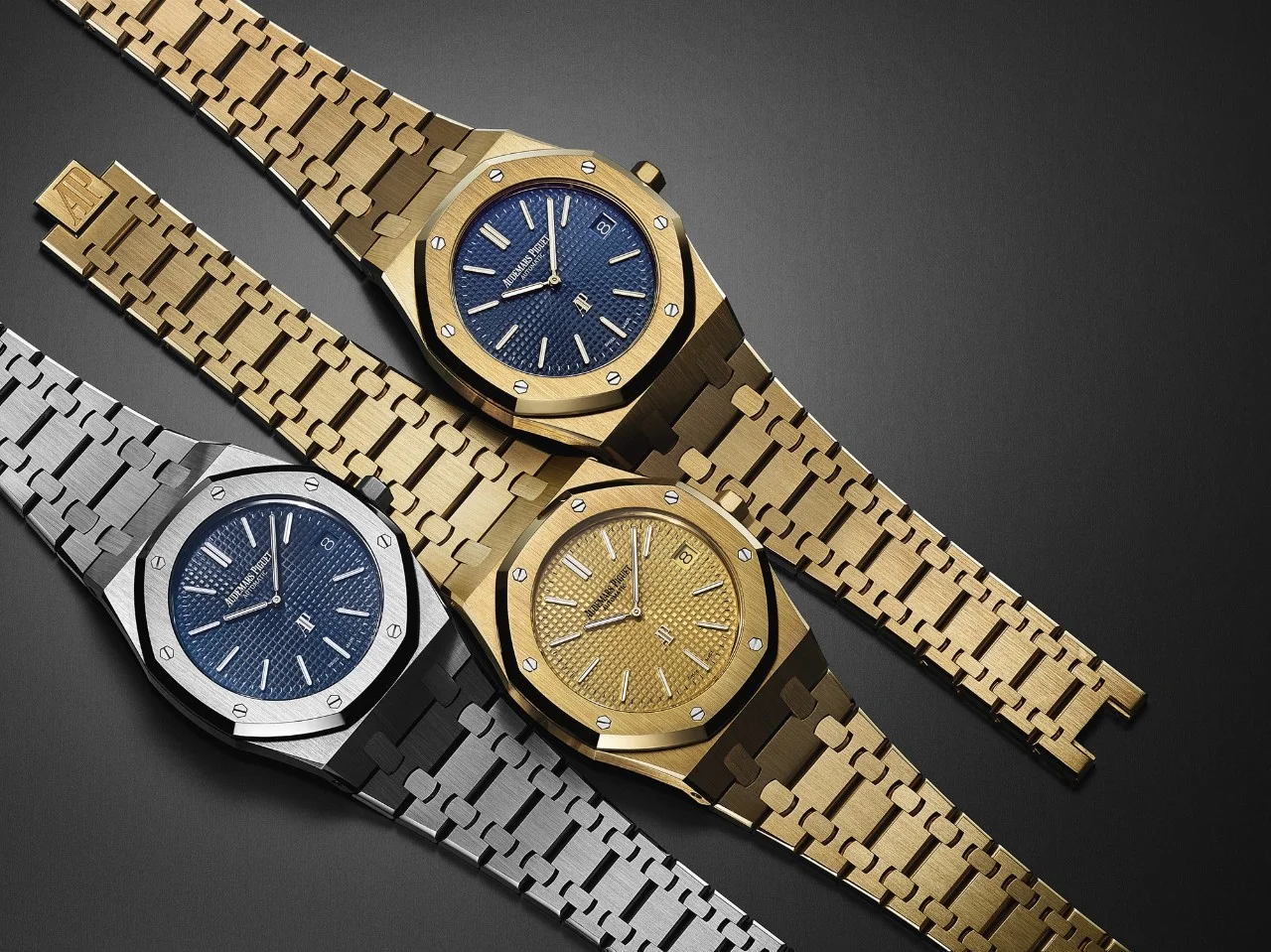 Three Royal Oak 15202 watches, 2017