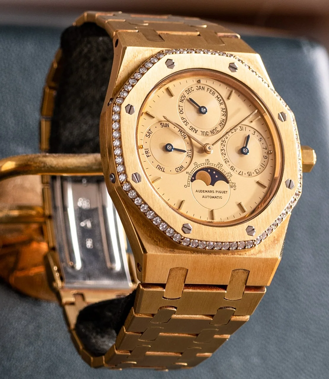 25624, Royal oak Perpetual Calendar - Audemars Piguet Chronicles